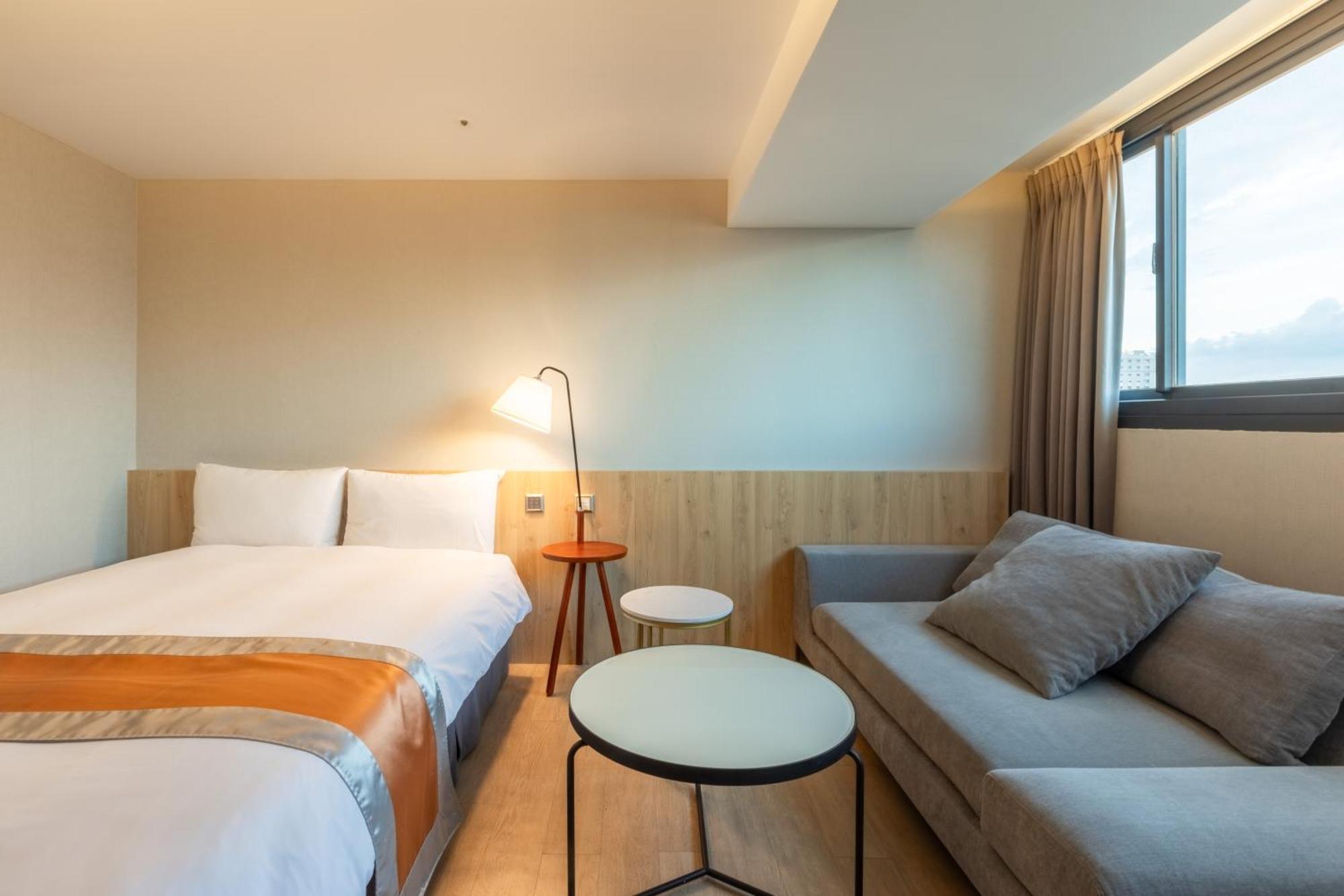 Ren Mei Fashion Hotel Taichung Exterior photo